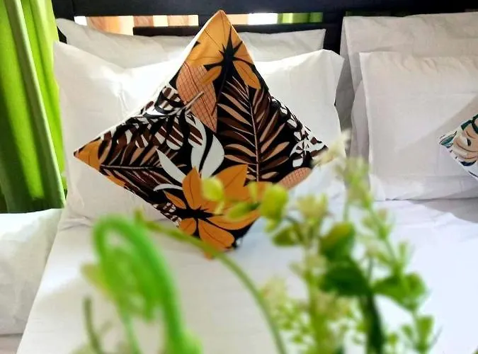 The Palm Tree Condotel Airport 마닐라