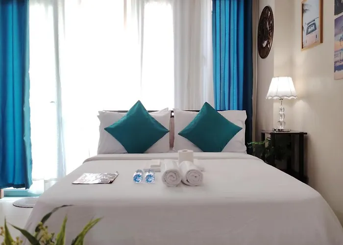 아파트 The Palm Tree Condotel Airport *